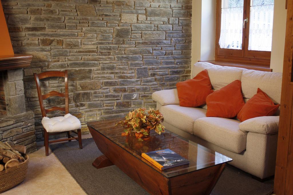 Apartamentos Valle De Aran Mont Buitenkant foto